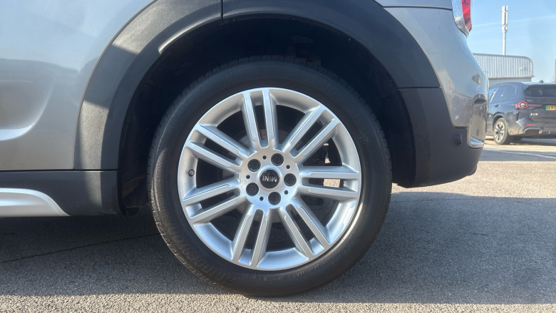 MINI Countryman 1.5 Cooper Exclusive 5dr Petrol Hatchback